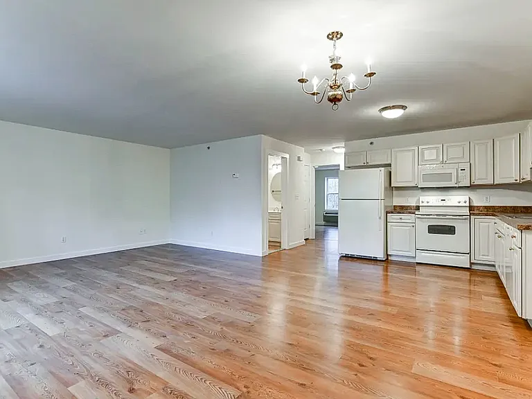Orchard Street Apartments — Photo 12