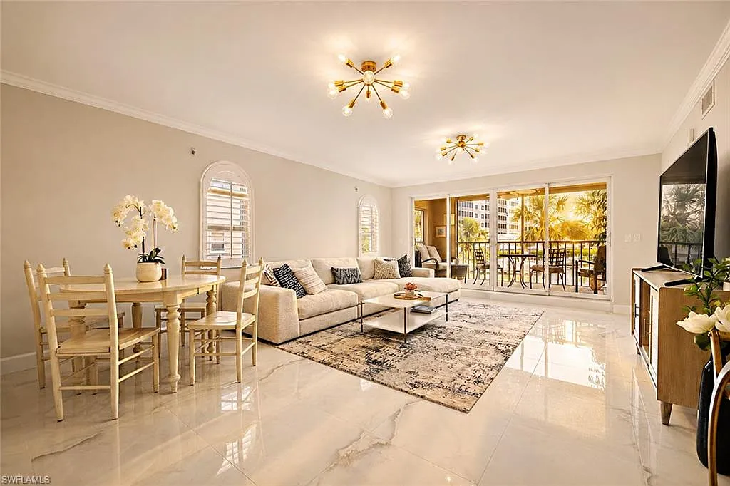 2 bed, 2.0 bath, 1221 sqft, $11,495 — Photo 1