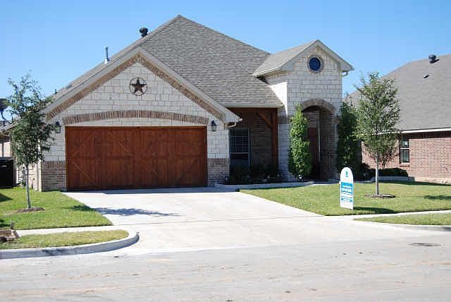 1st image of 801 Big Willow Dr