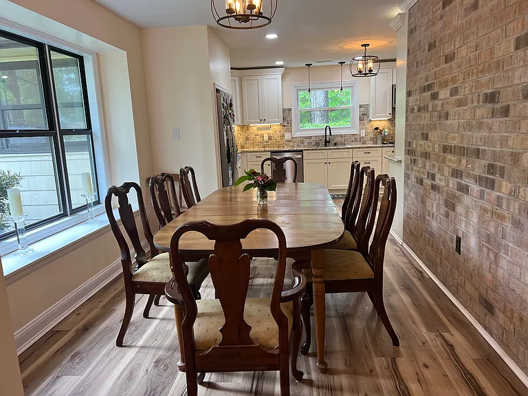 9 Pine Crest Dr — Photo 10