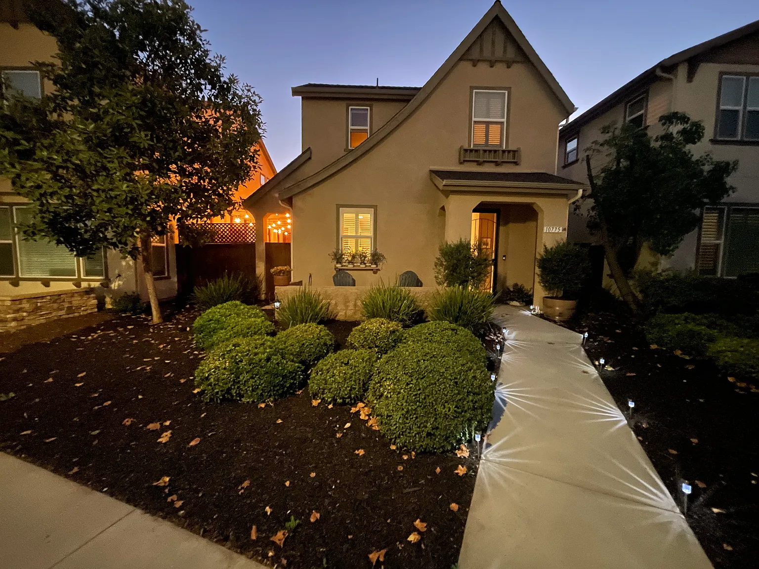 3 bed, 2.5 bath, 1637 sqft, $4,495 — Photo 1