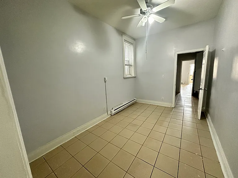 207 15th St #1L — Photo 3