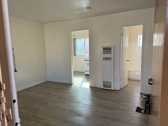 3rd image of 2980 Mission Blvd APT 7