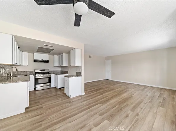 8998 Mango Ave APT C, Fontana, CA 92335