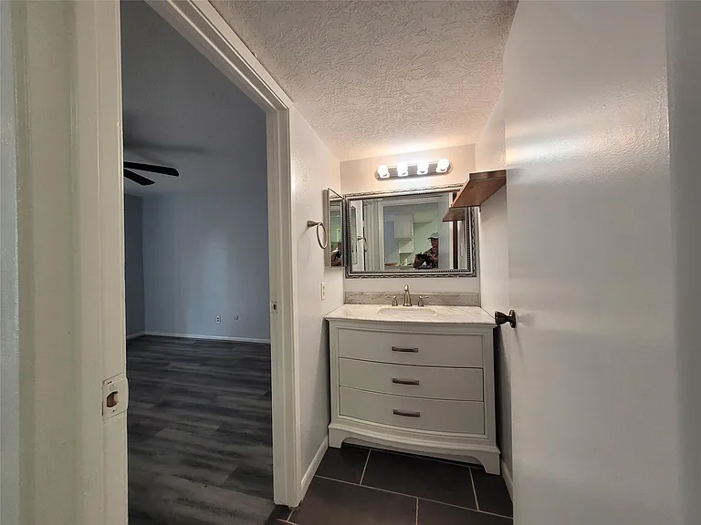 3919 Fairmont Pkwy #180 — Photo 17