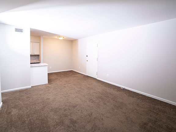 3rd image of 5903 Kingsford Rd APT H