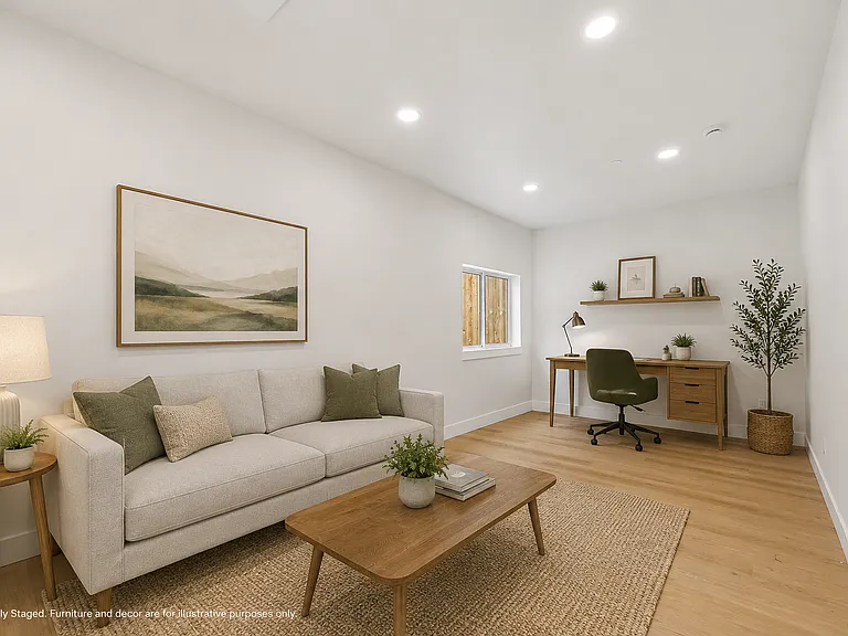 Bonus room on ground level floor