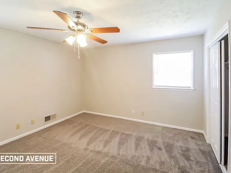 721 Bluebird Dr SE — Photo 15