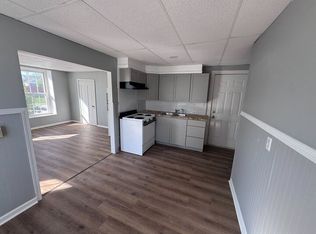 2 York St #2B, Spring Grove, PA 17362