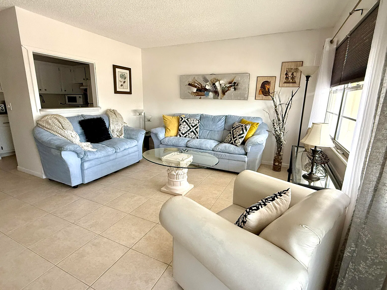 1 bed, 1.0 bath, 585 sqft, $1,350 — Photo 3