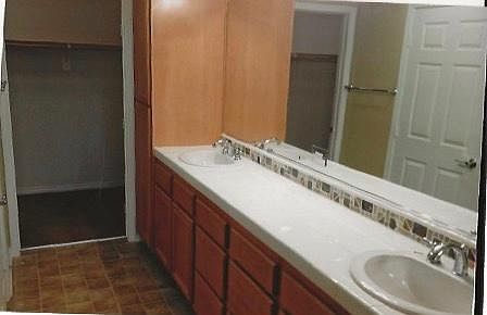 5th image of 290 Riverdale Ct APT 1116