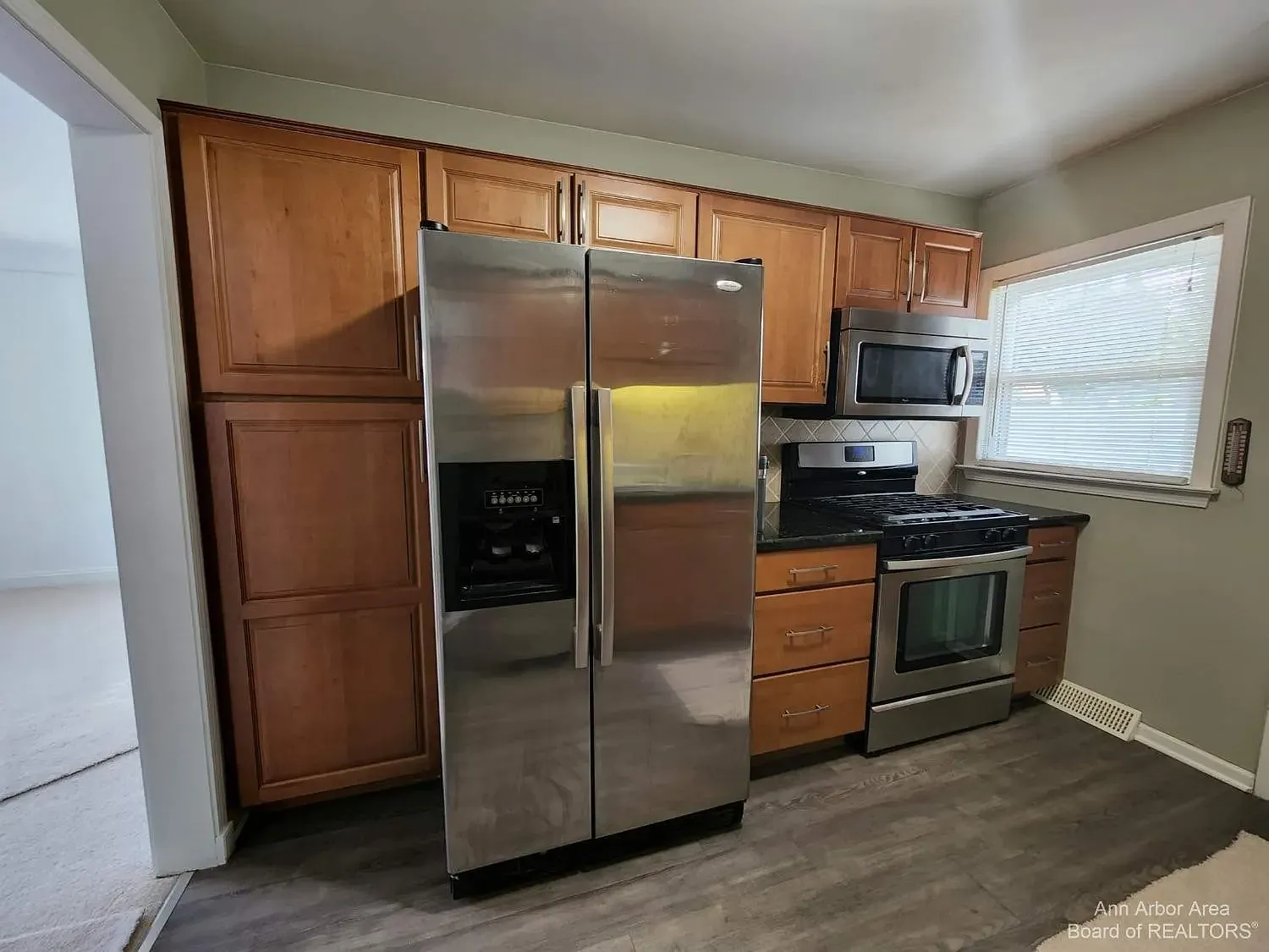 2 bed, 702 sqft, $1,800 — Photo 4