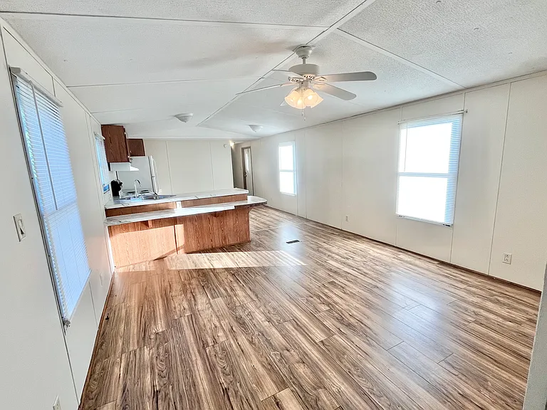 399 Dawn Dr #49 — Photo 5