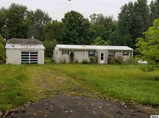 5074 Peacock Rd, Leslie, MI 49251