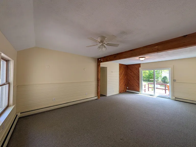 22 Jenny Ln — Photo 17