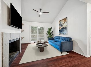 1880 White Oak Dr APT 134, Houston, TX 77009