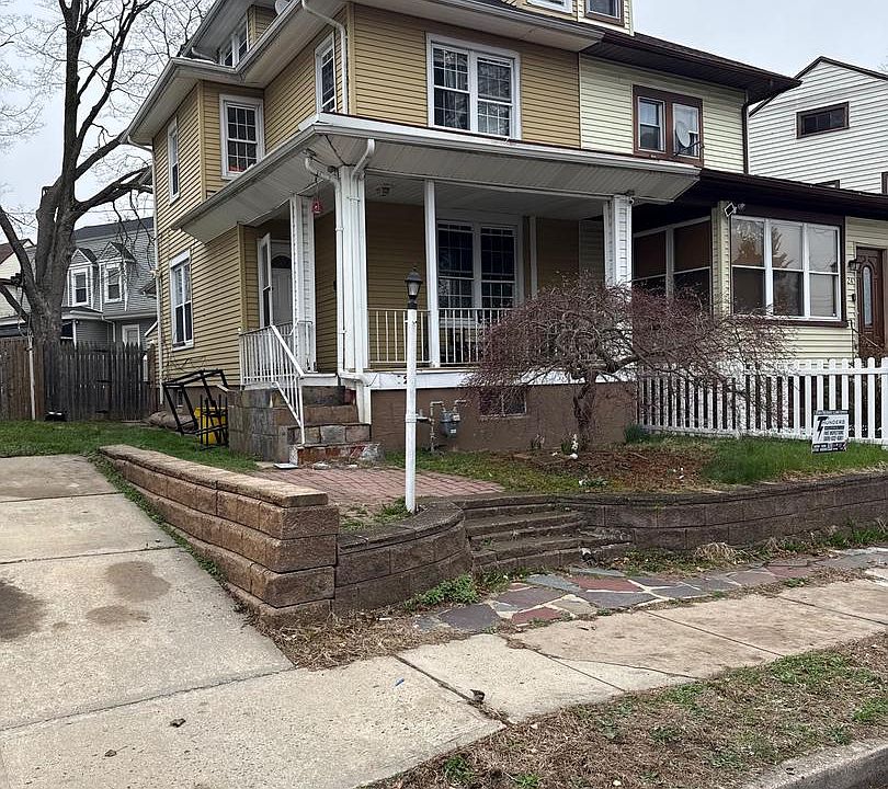 1st image of 22 Mervine Pl