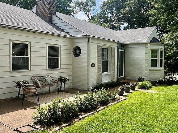 3rd image of 9400 Tilles Dr
