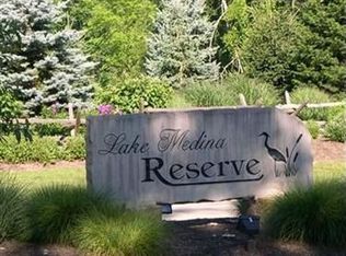 3704 Hunting Run Rd, Medina, OH 44256