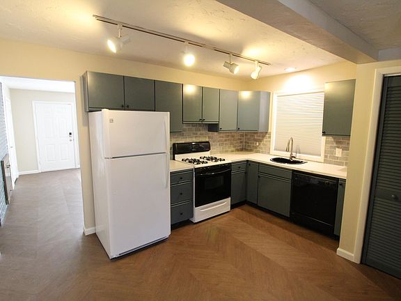 5th image of 7504 Glenwood Ave