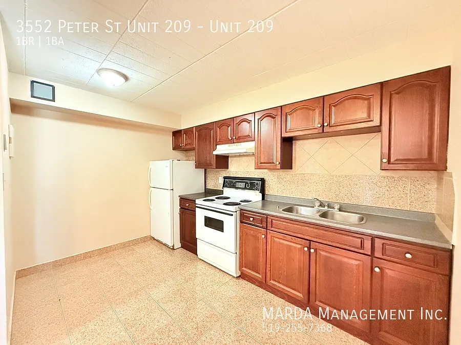 Cozy 1 Bed/1bath Apt W/ Balcony - Westend! Inclusive! — Photo 4