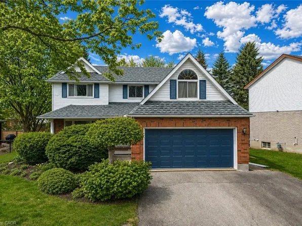 11 Darlington Pl, Kitchener, ON N2A 3M3