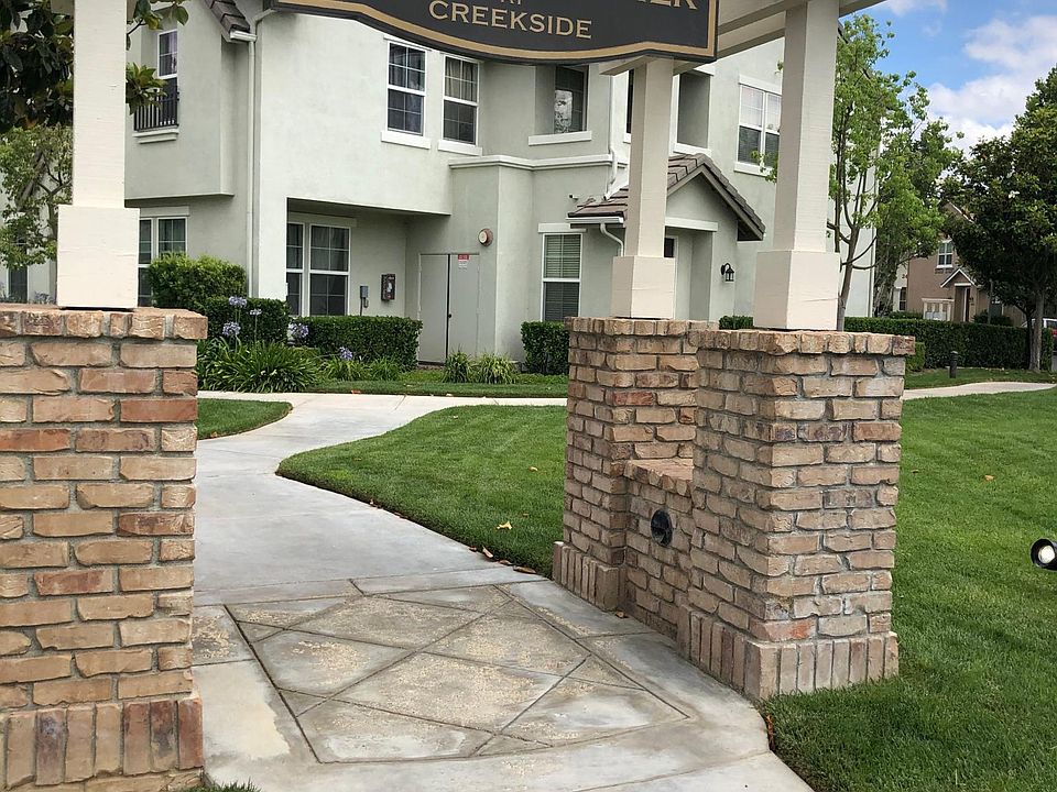 1st image of 24119 Meadowbrook Ln