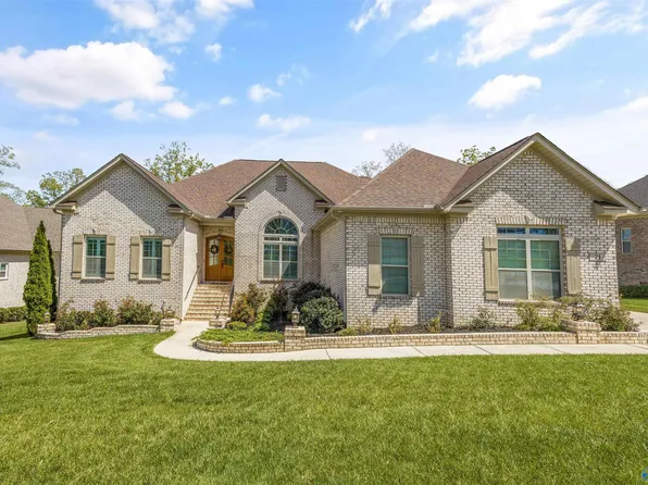 21 Ridge Bluff Cir SE, Huntsville, AL 35803