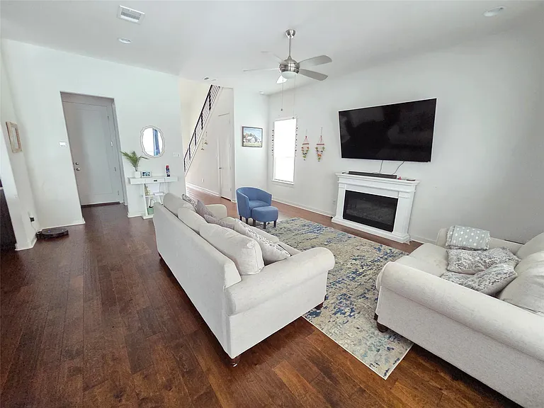 1225 Westborough Ln #17 — Photo 7