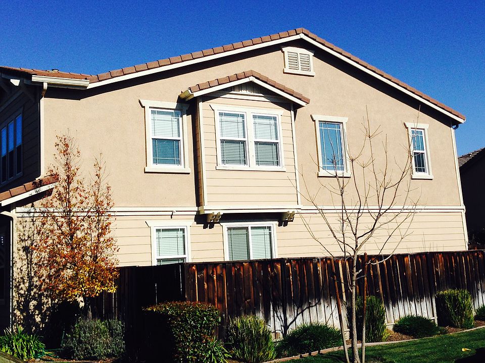 2nd image of 10804 Iris Bloom Dr