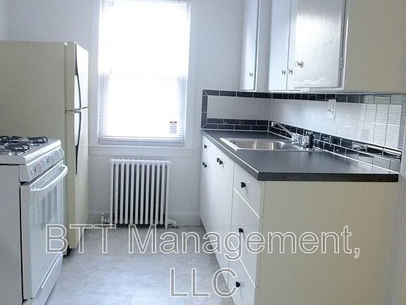 5th image of 8210 Greenwood Ave APT 3