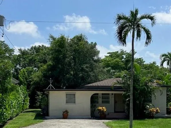 1050 13th St N, Other City - In The State Of Florida, FL 34102