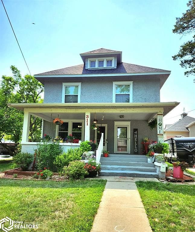 311 N 8th St, Oskaloosa, IA 52577 MLS 6309962 Zillow