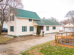 617 E Mason St, Owosso, MI 48867