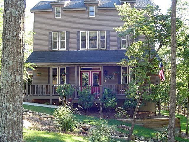 2nd image of 101 Deer Walk Trl