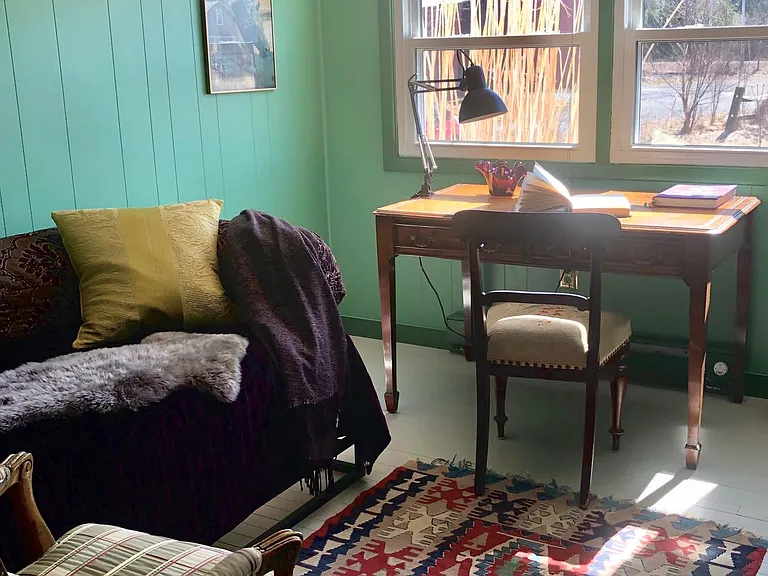 2nd Bedroom/Study