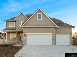 3146 Greta Dr, Deshler, NE 68340