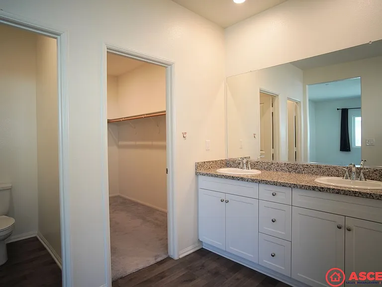 7320 Lago Puccini St — Photo 11
