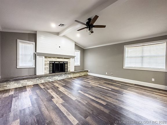 5th image of 1807 Nightingale Cir