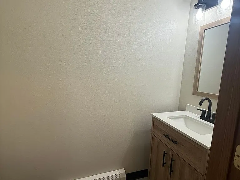 2805 Cowles St #3 — Photo 6