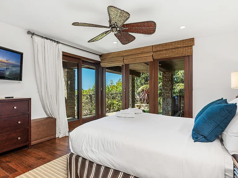2260 El Amigo Rd — Photo 37