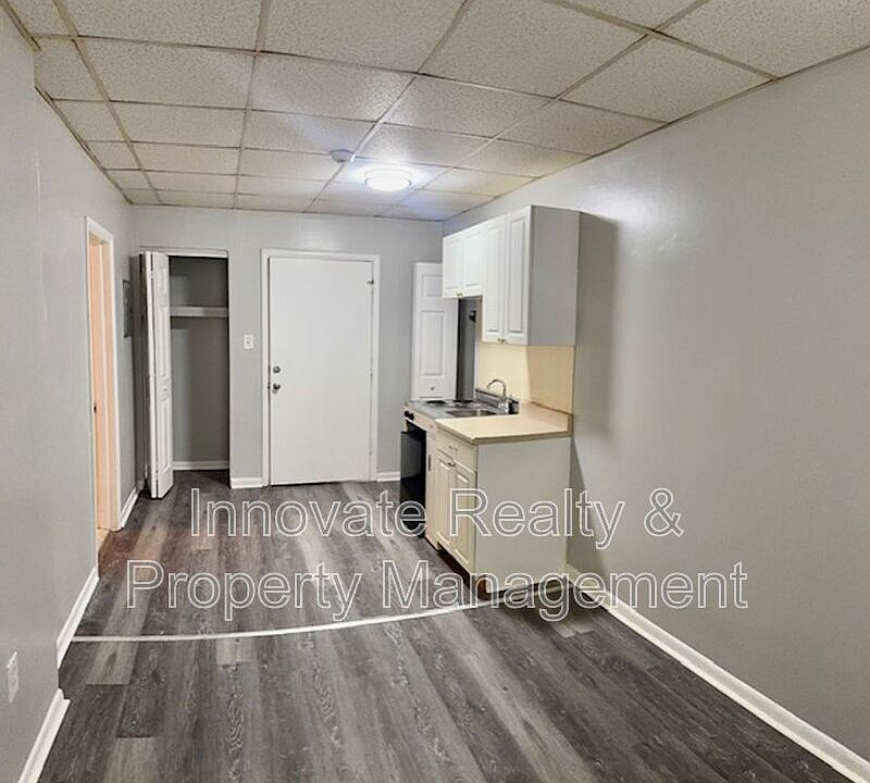 1st image of 29 E Logan Ave #5A