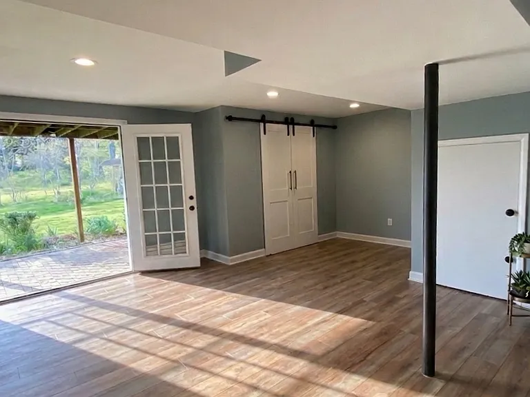 9426 Riverbrink Ct — Photo 8