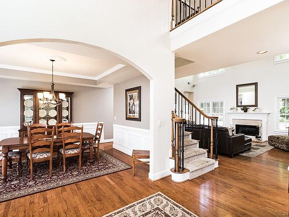 5th image of 4739 Ashford Club Dr