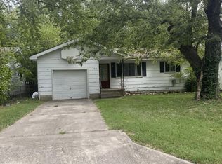 818 N Forest Ave, Springfield, MO 65802
