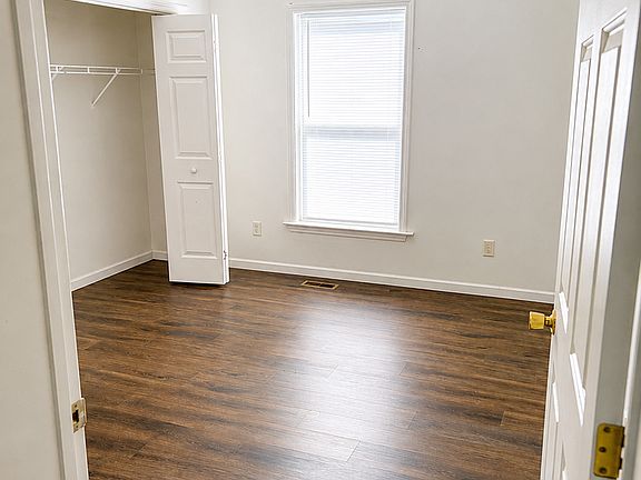 3rd image of 50-52 Smith Rd #52A