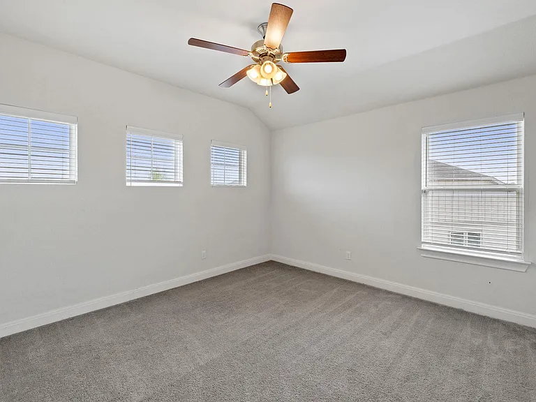 138 Fern Dr — Photo 22