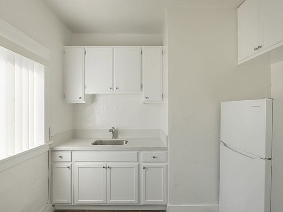 5th image of 4309 S Main St #108A