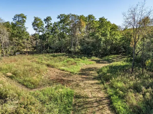 E11327 Shady Lane Rd, Baraboo, WI 53913