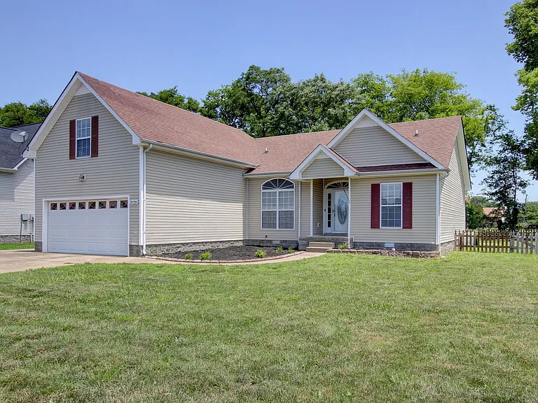 3729 Kendra Ct N — Photo 49